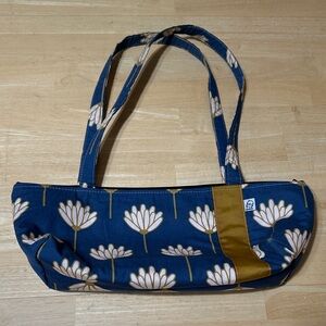Little Man - Elegant Floral Shoulder Bag in Blue and Gold